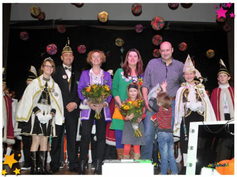 Prachtig cadeau voor Moeslands Jeugdcarnaval