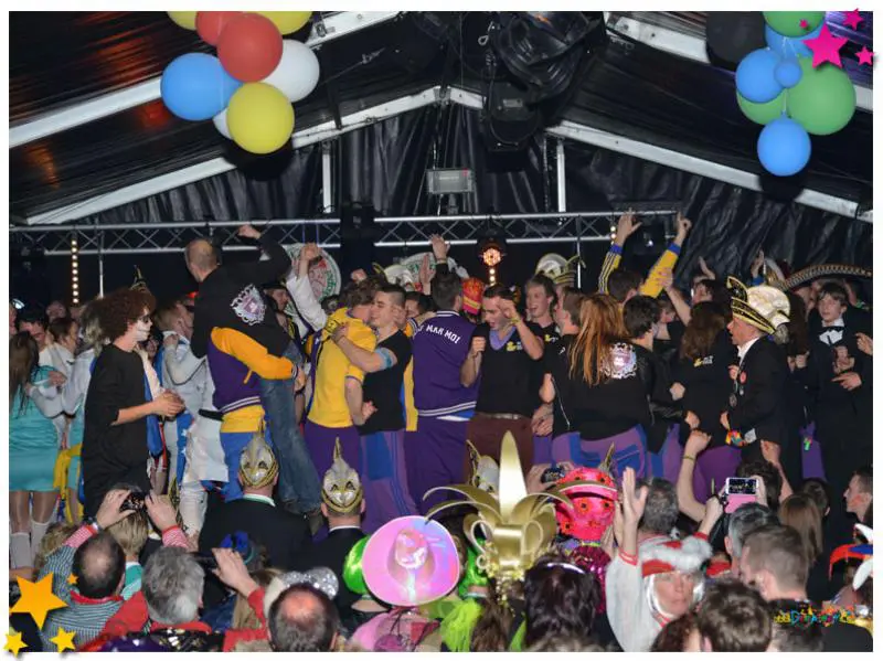 Prijsuitreiking hoort bij de Raaf volgens bezoekers site