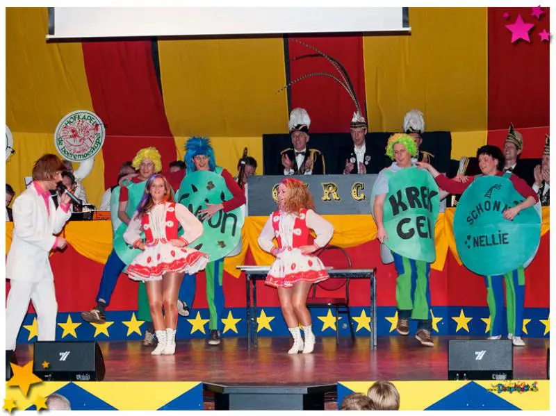 Artiestenbijeenkomst 38e pronkzitting Moesland