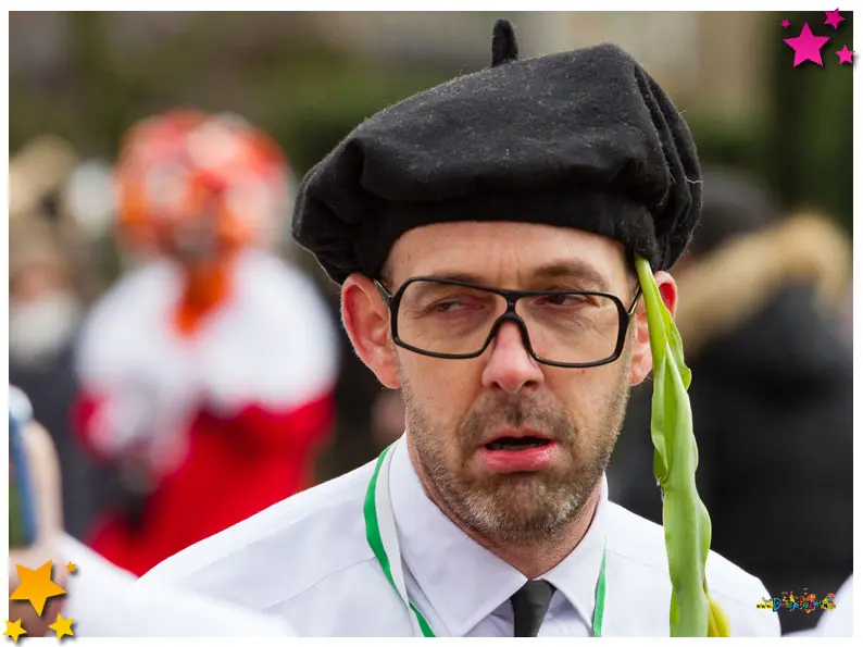 16 Wagens in Moeslandse optocht