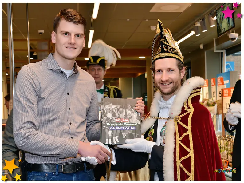 Eerste jubileumboek 66 jaar Moesland voor Prins DjarekEerste jubileumboek 66 jaar Moesland voor Prins Djarek