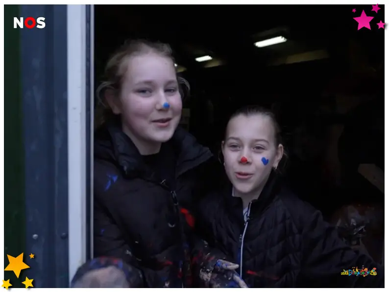 Jonge wagenbouwers bij het Jeugdjournaal