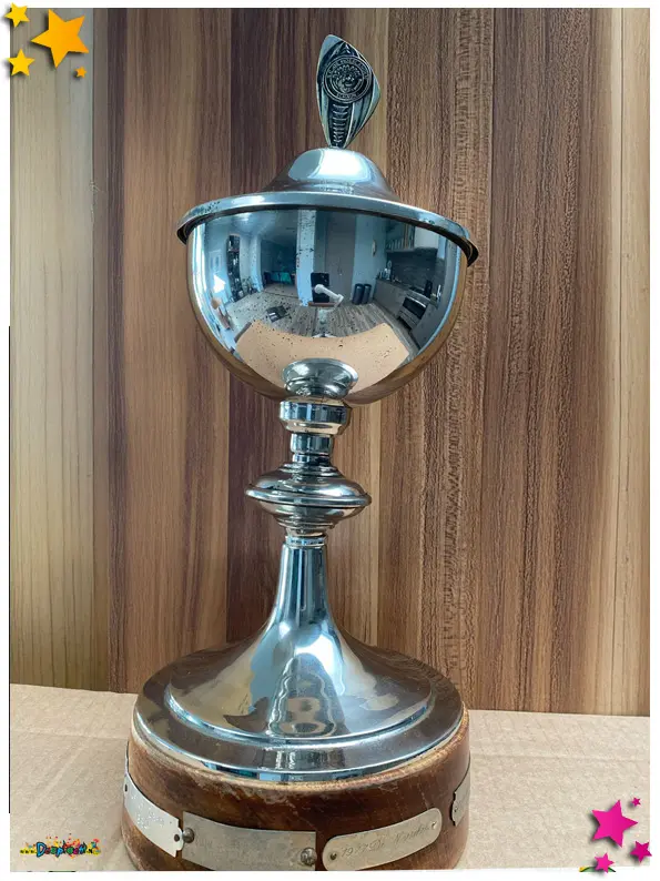 Wisselbeker grote loopgroepen 1977 terug in archief