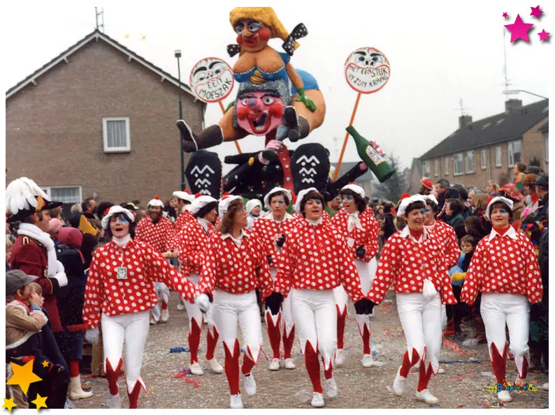 Carnavalsoptocht Schaijk 1979 - De Bierviltjes