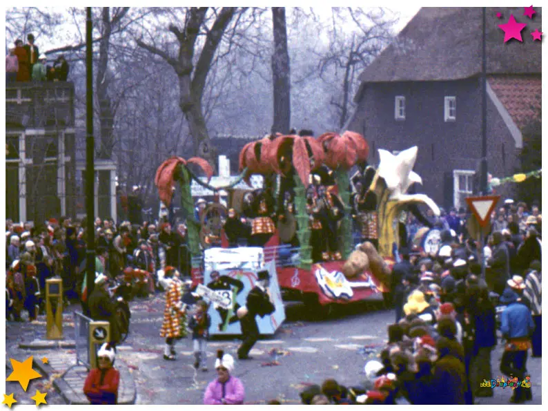 Carnavalsoptocht Schaijk 1979 - 't Kôs Kôjer