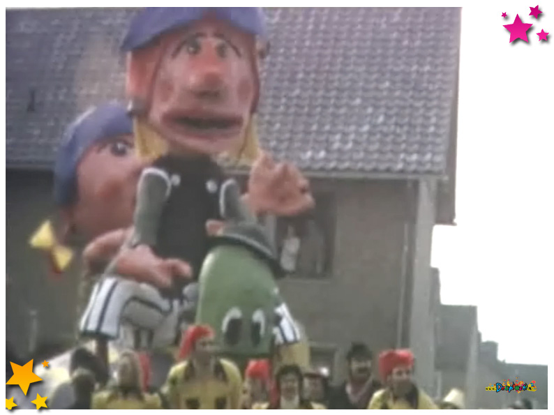 Deelname De Runzotten aan optocht Schaijk 1975